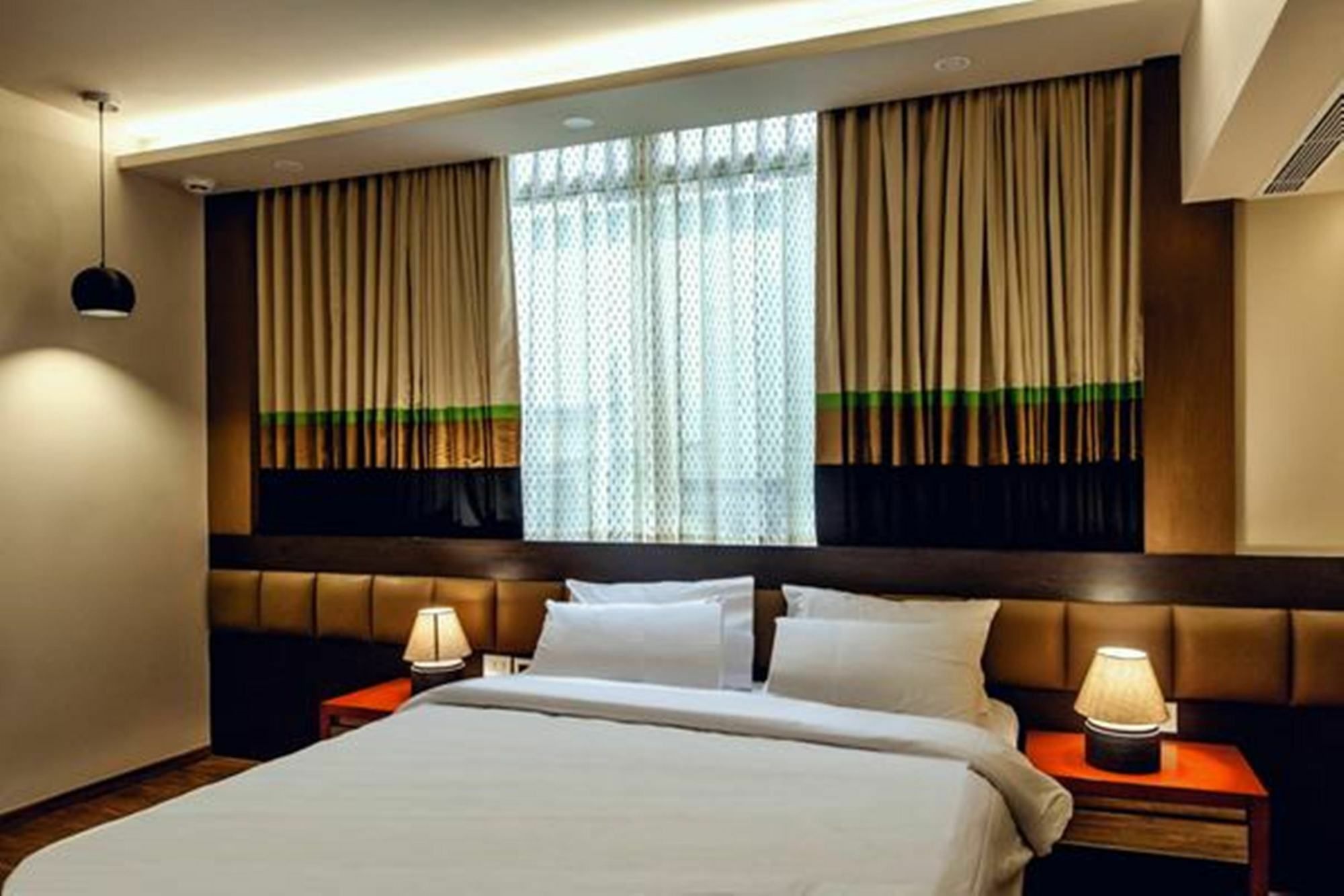 Minla Hotel Bangalore Eksteriør billede