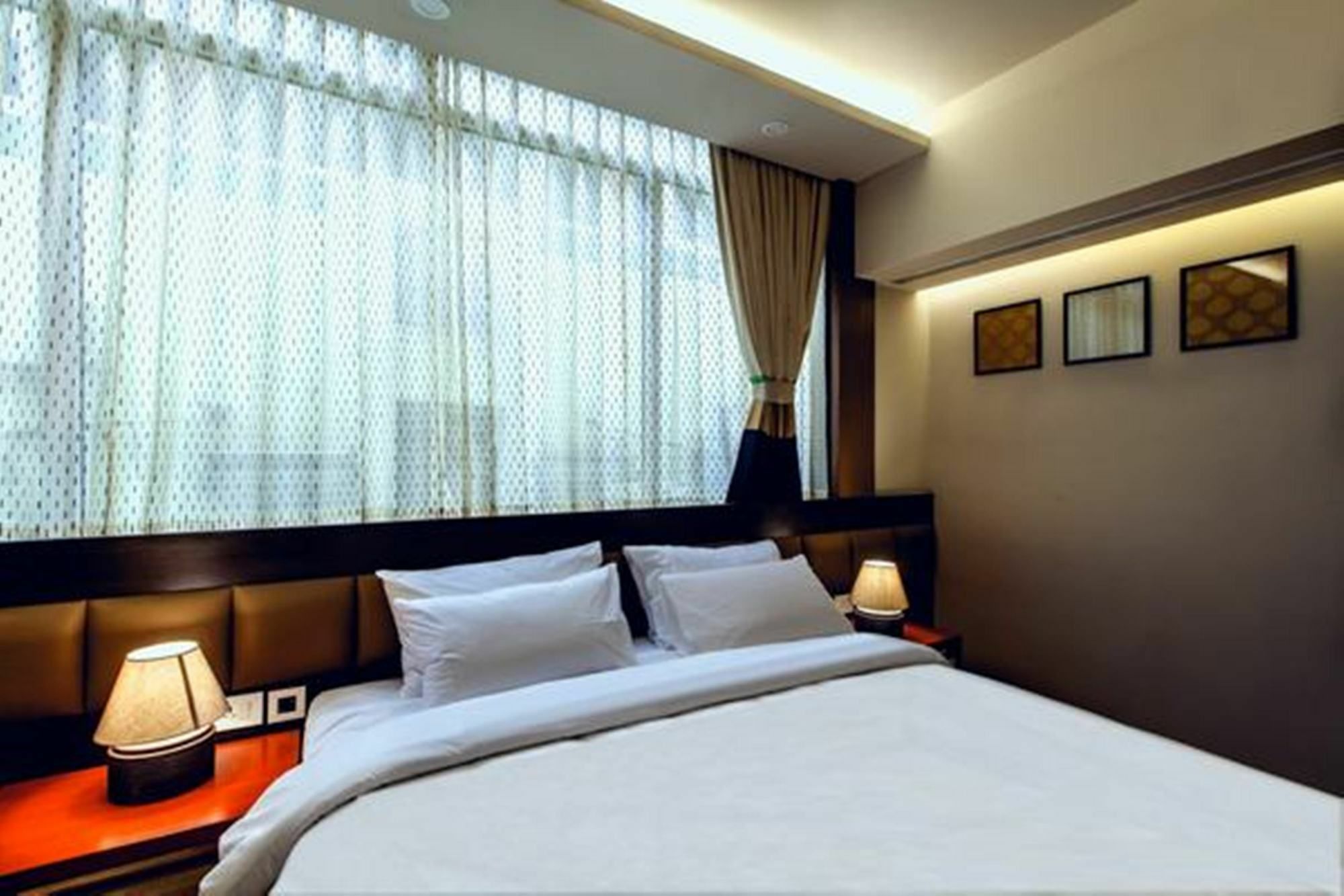Minla Hotel Bangalore Eksteriør billede