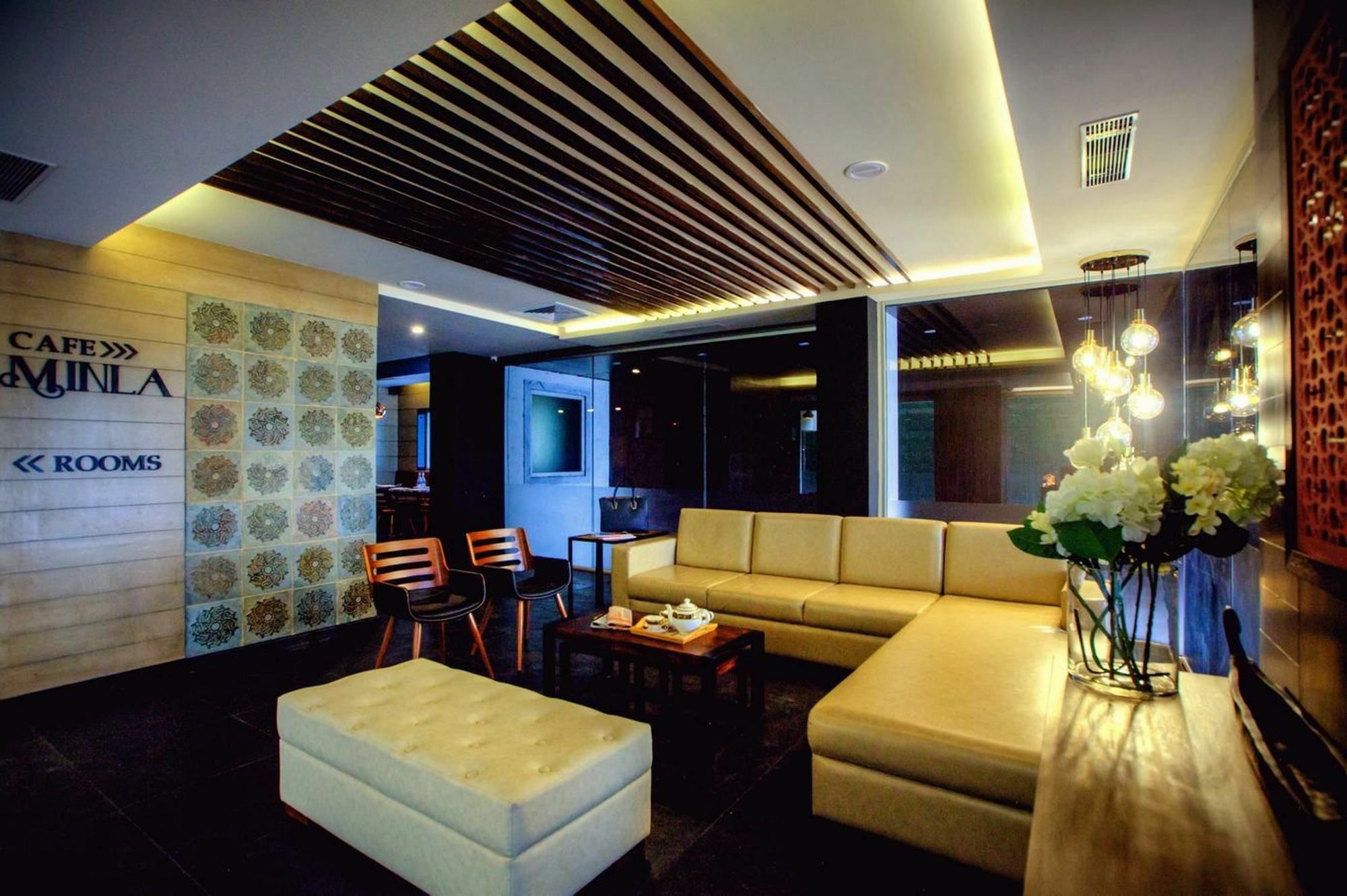 Minla Hotel Bangalore Eksteriør billede