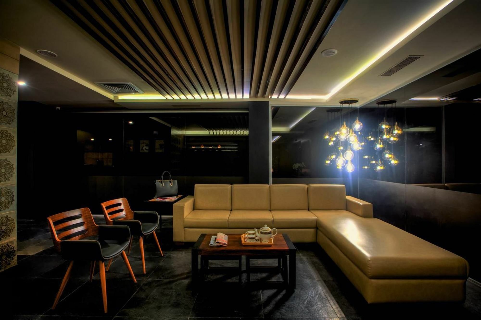 Minla Hotel Bangalore Eksteriør billede